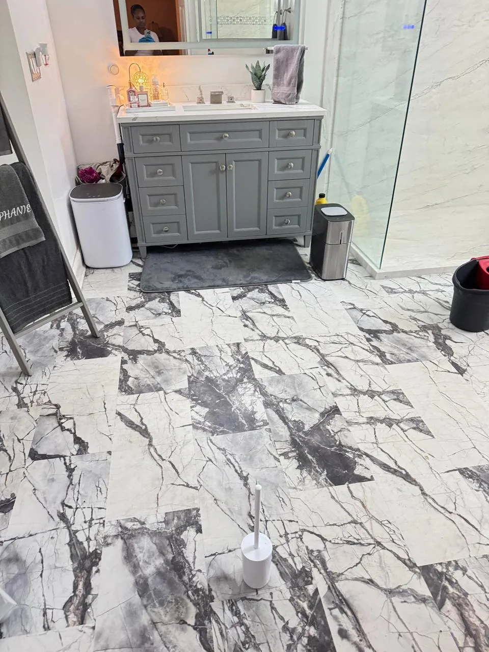 A bathroom cleaned and sanitized by the Nexo Cleaning Services team