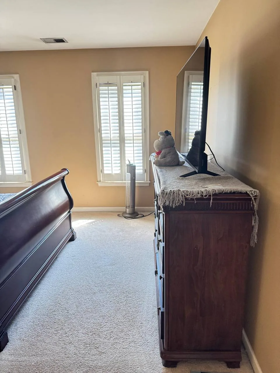 A bedroom cleaned by the Nexo Cleaning Services team
